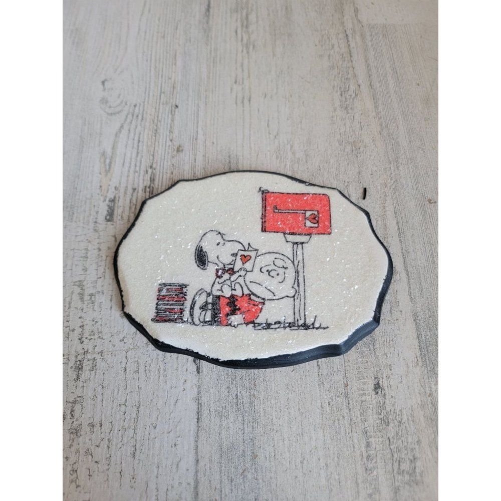 Unique ceramic Snoopy Charlie‎ Brown Valentine's figurine statue